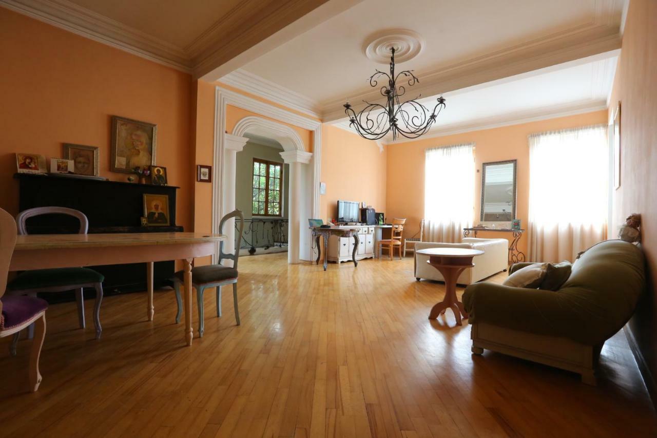 Guest House One Two Three Tiflis Dış mekan fotoğraf
